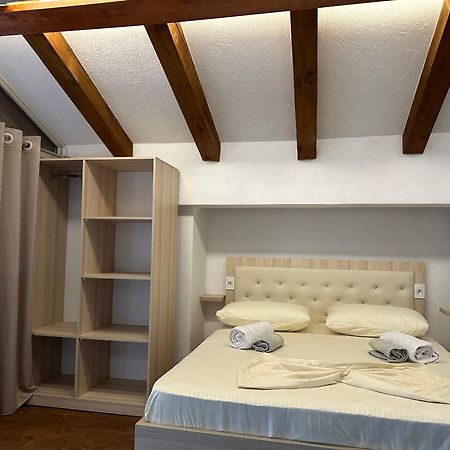 Casadolcecasa Hotel Shkoder Bagian luar foto
