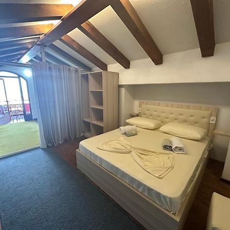 Casadolcecasa Hotel Shkoder Bagian luar foto