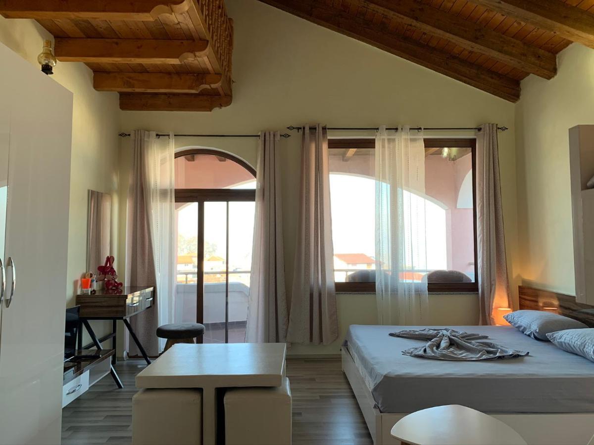 Casadolcecasa Hotel Shkoder Bagian luar foto