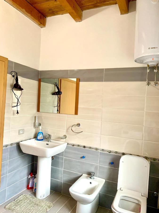 Casadolcecasa Hotel Shkoder Bagian luar foto