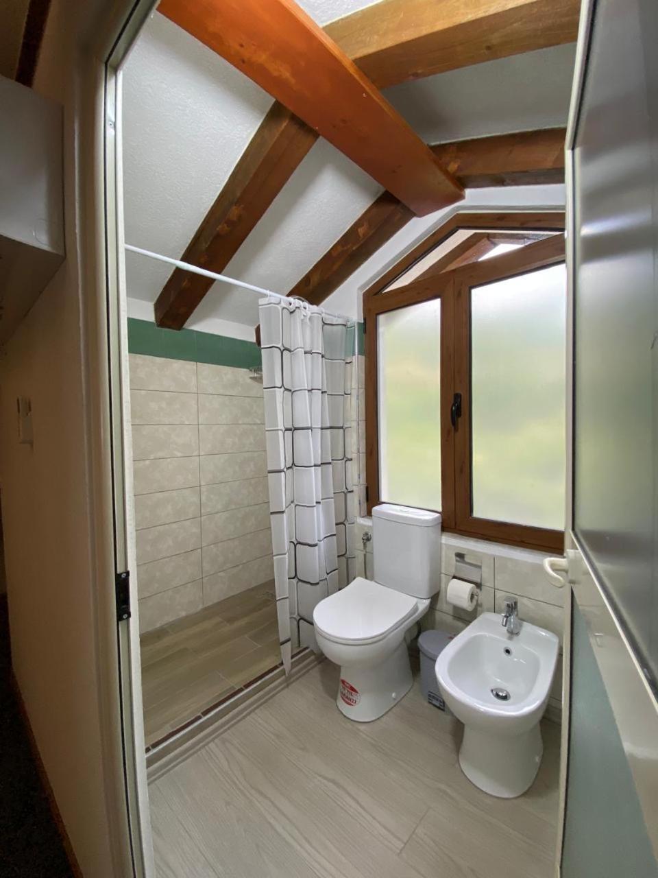 Casadolcecasa Hotel Shkoder Bagian luar foto