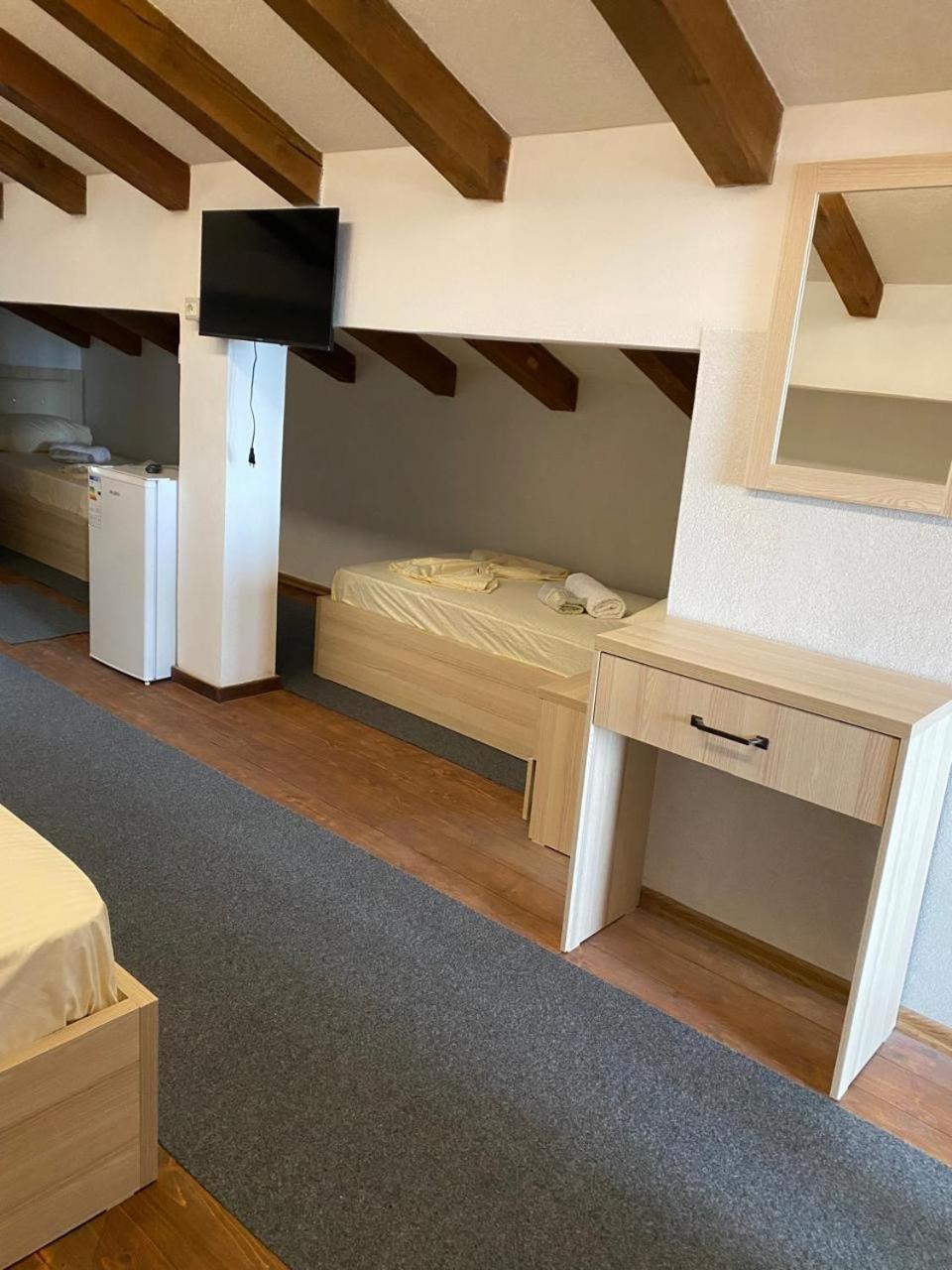 Casadolcecasa Hotel Shkoder Bagian luar foto