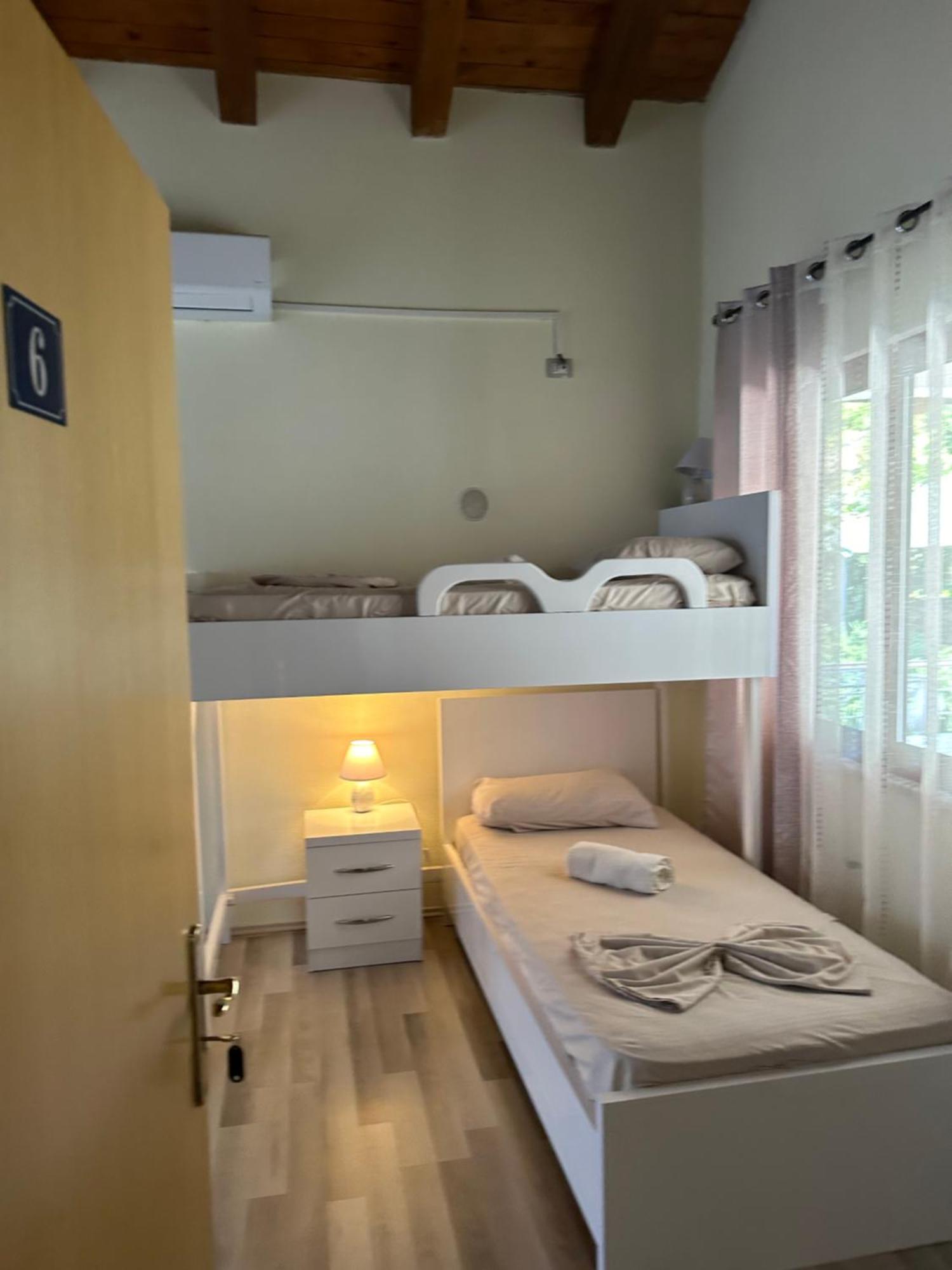 Casadolcecasa Hotel Shkoder Bagian luar foto